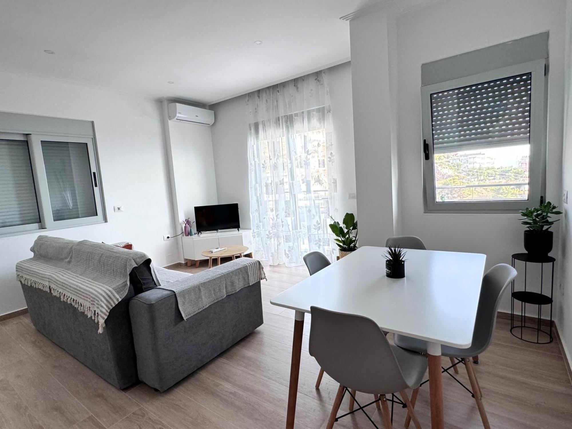 Sunset Hill Apartments Саранда Екстер'єр фото